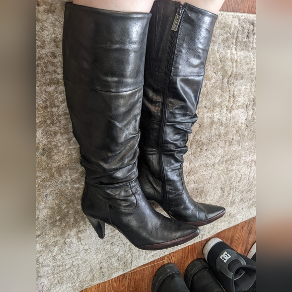 Vintage leather knee boots - Picture 4 of 12